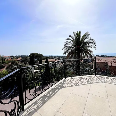 Villa Les Beaux Jours - Vue - Piscine - Jardin - Centre Saint-Raphael (Var)